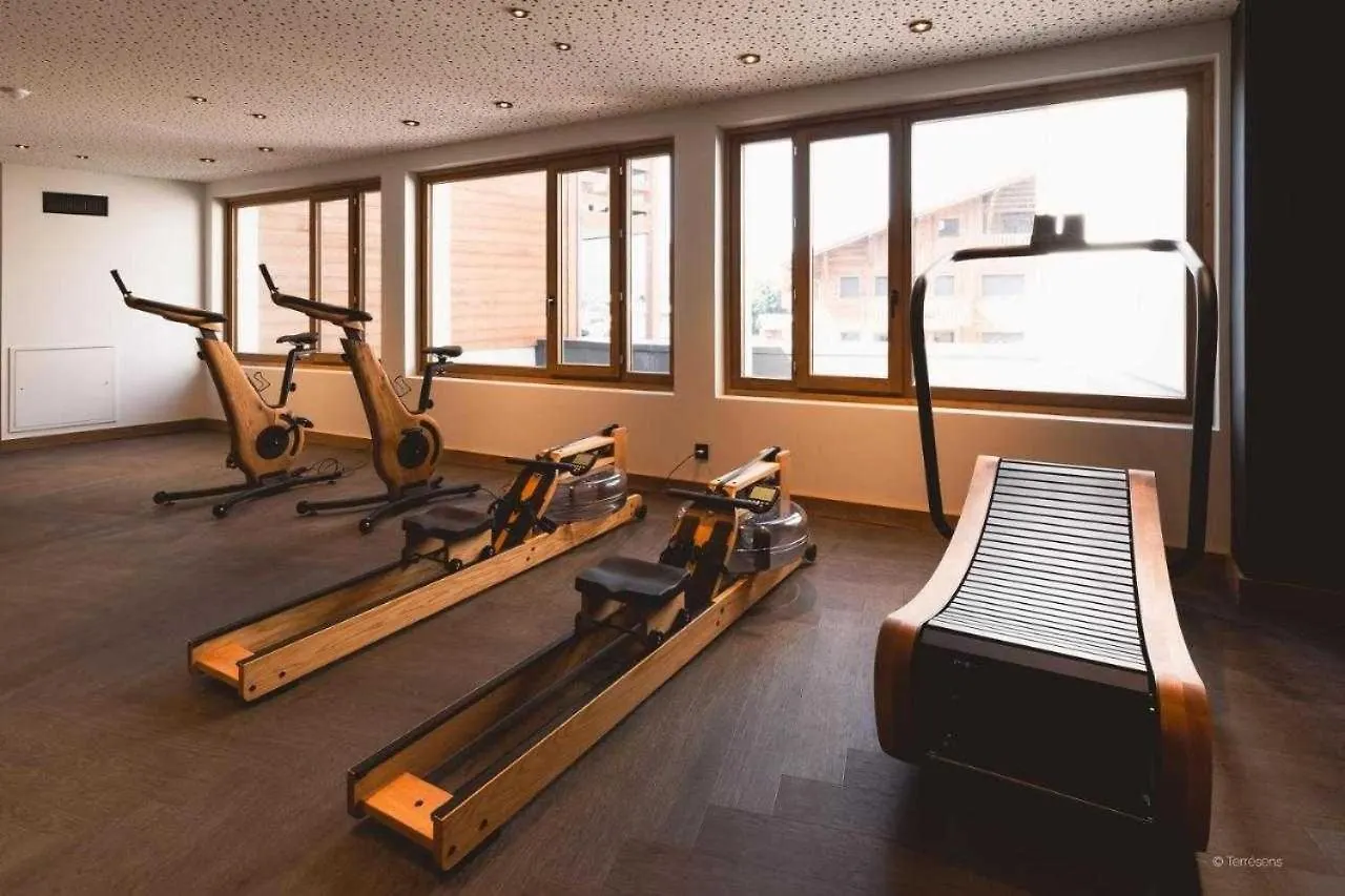 2 Bedroom Apartment With Terrace, Pool, Parking Megeve
