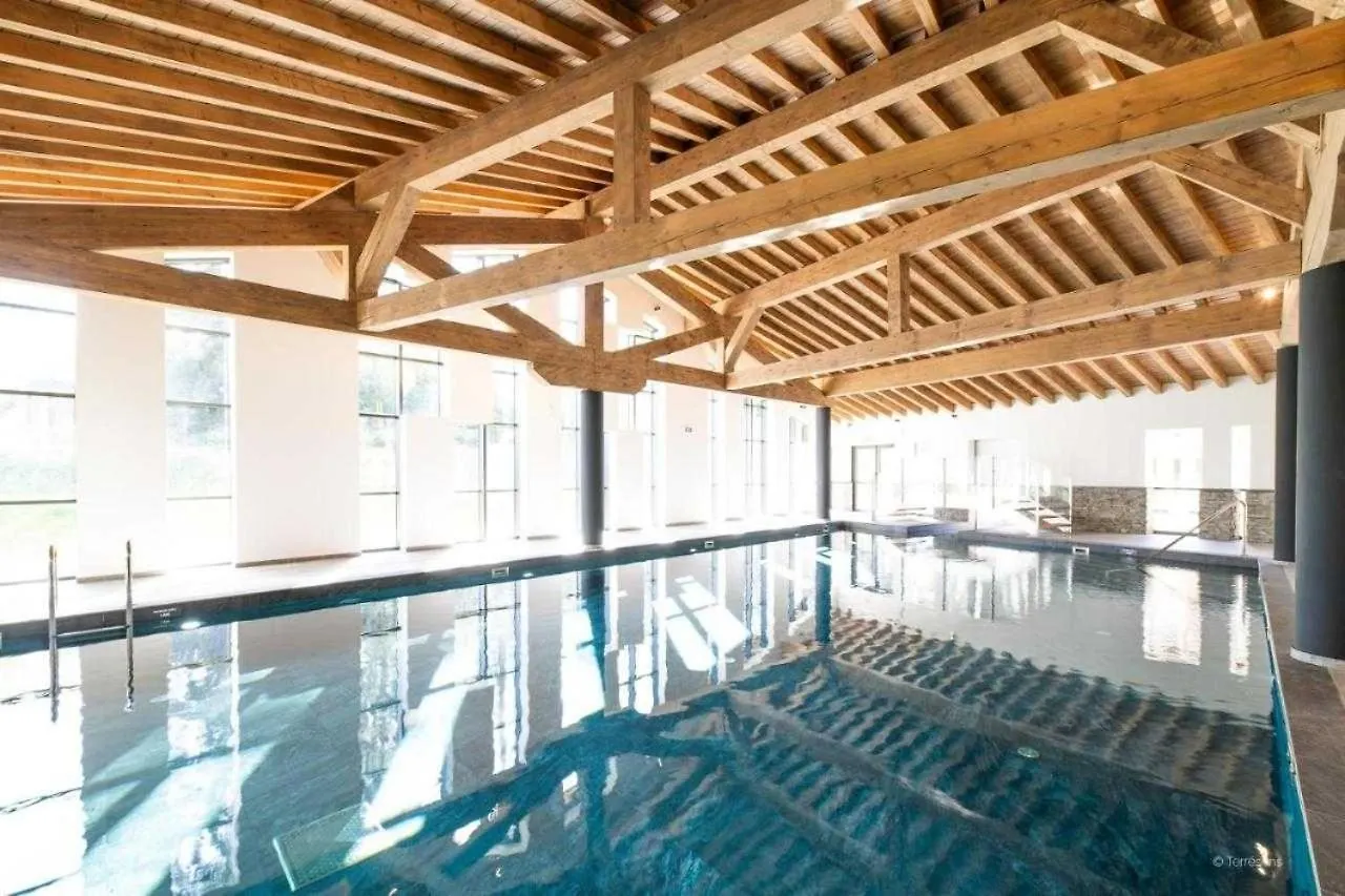 2 Bedroom Apartment With Terrace, Pool, Parking Megeve